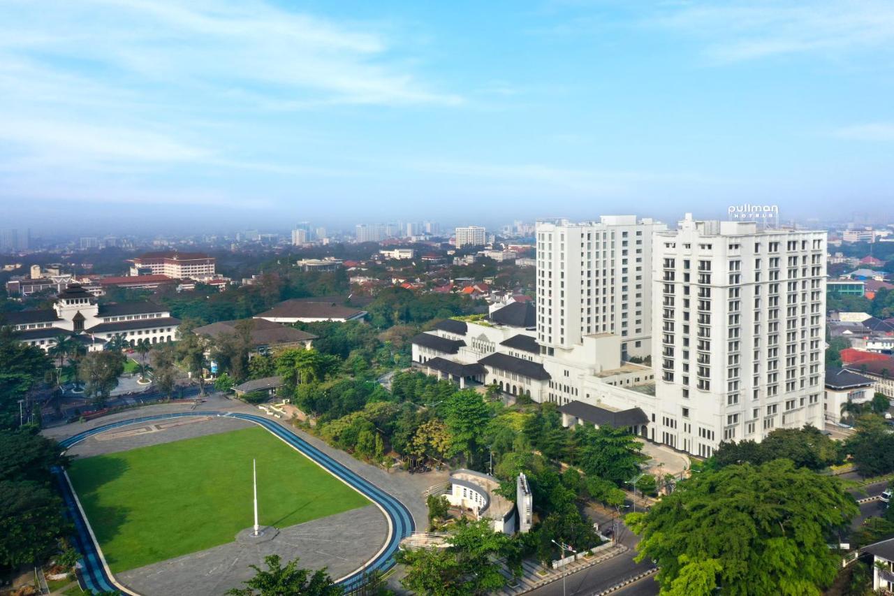 Pullman Bandung Grand Central Eksteriør bilde